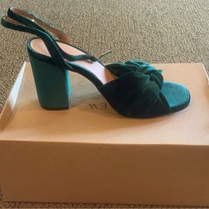 Emerald green J Crew Velvet pumps